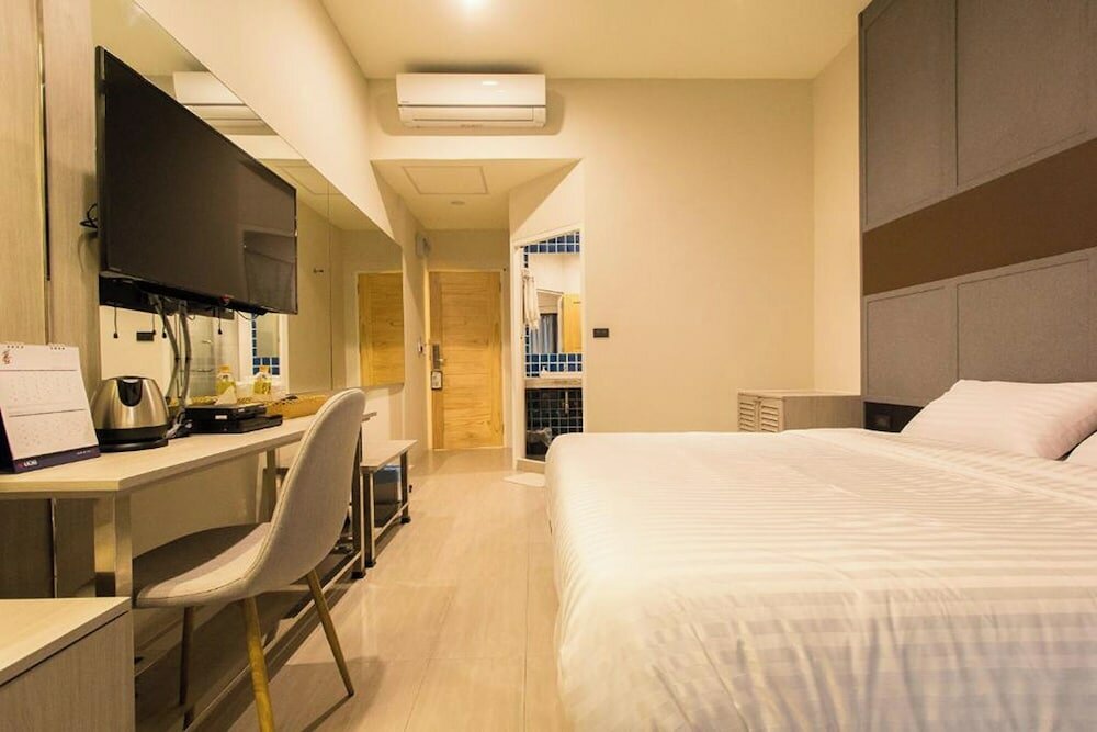 Фото Lazy Sunday Hostel