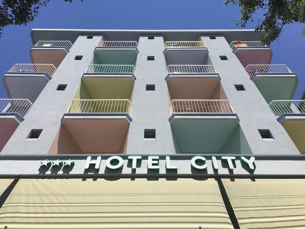 Фото Hotel City