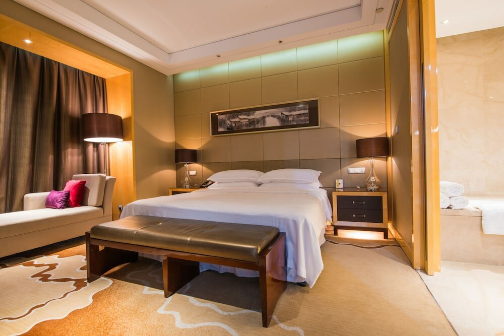 Фото Sheraton Zhenjiang Hotel