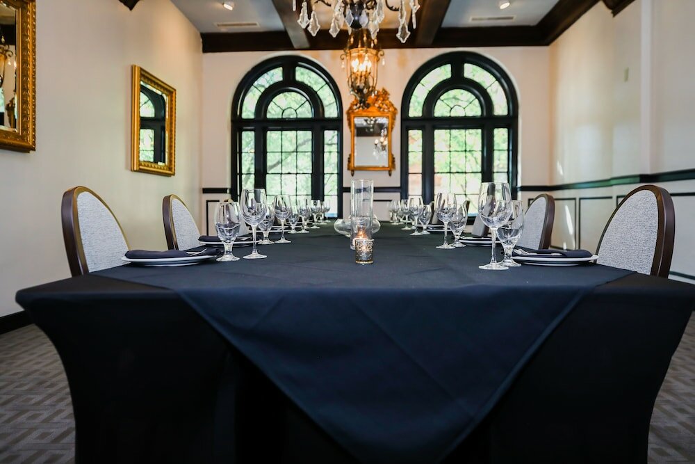 Фото The Dunhill Hotel