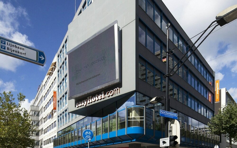 Фото EasyHotel Rotterdam City Centre