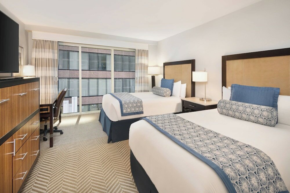 Фото The Westshore Grand, A Tribute Portfolio Hotel, Tampa