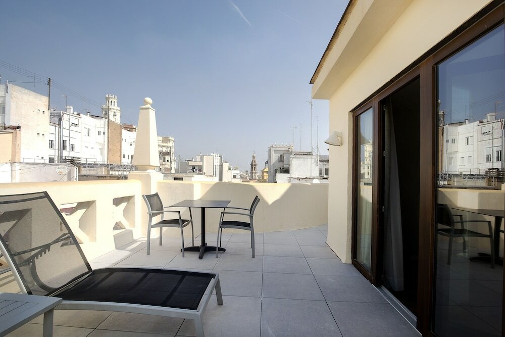 Фото Catalonia Excelsior Hotel