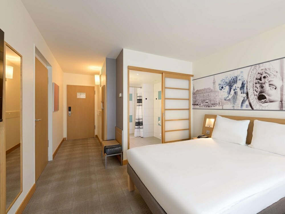 Фото Novotel Aachen City