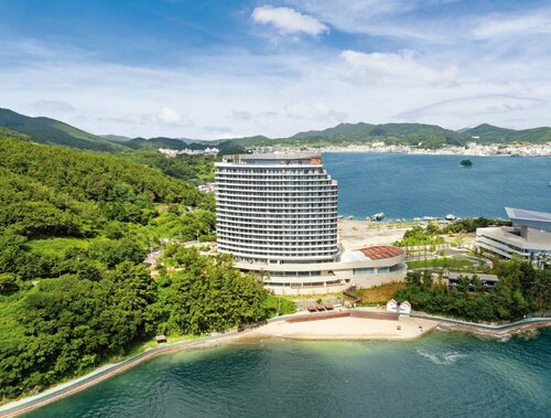 Гостиница Stanford Hotel & Resort Tongyeong в Кенсан-Намдо