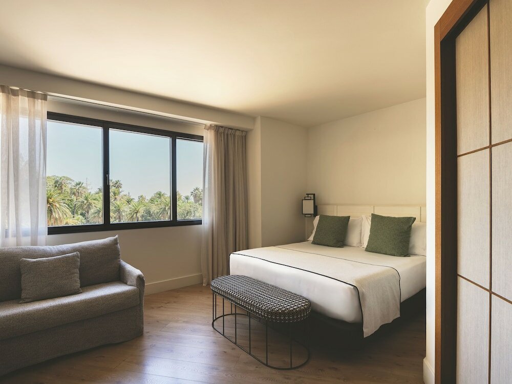 Фото Hotel Molina Lario