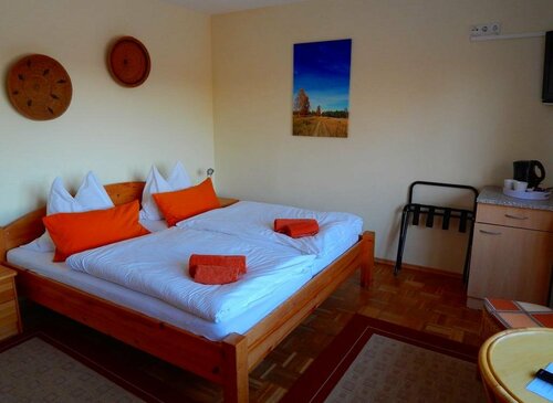 Гостиница Pension Wiesenhof „Bed & Breakfast“ в Темплине
