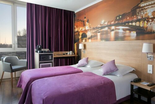 Гостиница Best Western Rives de Paris La Defense в Курбевуа