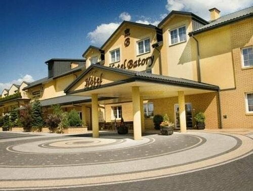 Гостиница Hotel Batory в Лохуве