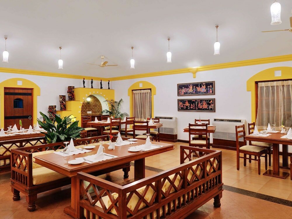Фото Novotel Goa Dona Sylvia Resort Hotel