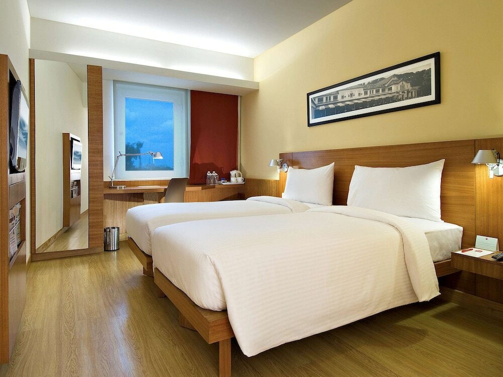 Фото Ibis Pune Viman Nagar Hotel