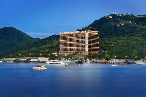 Гостиница Grand Metropark Bay Hotel Sanya в Санье