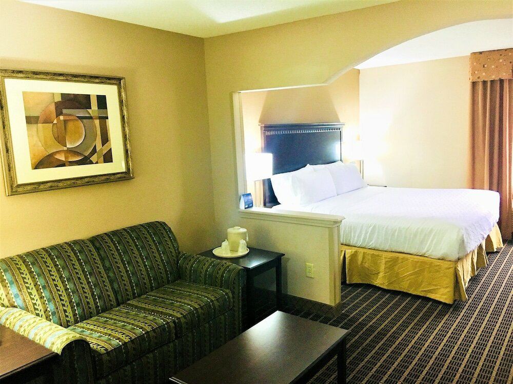 Фото Holiday Inn Express Kansas City-Liberty, an Ihg Hotel
