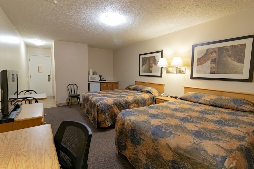Фото BCMInns Drayton Valley