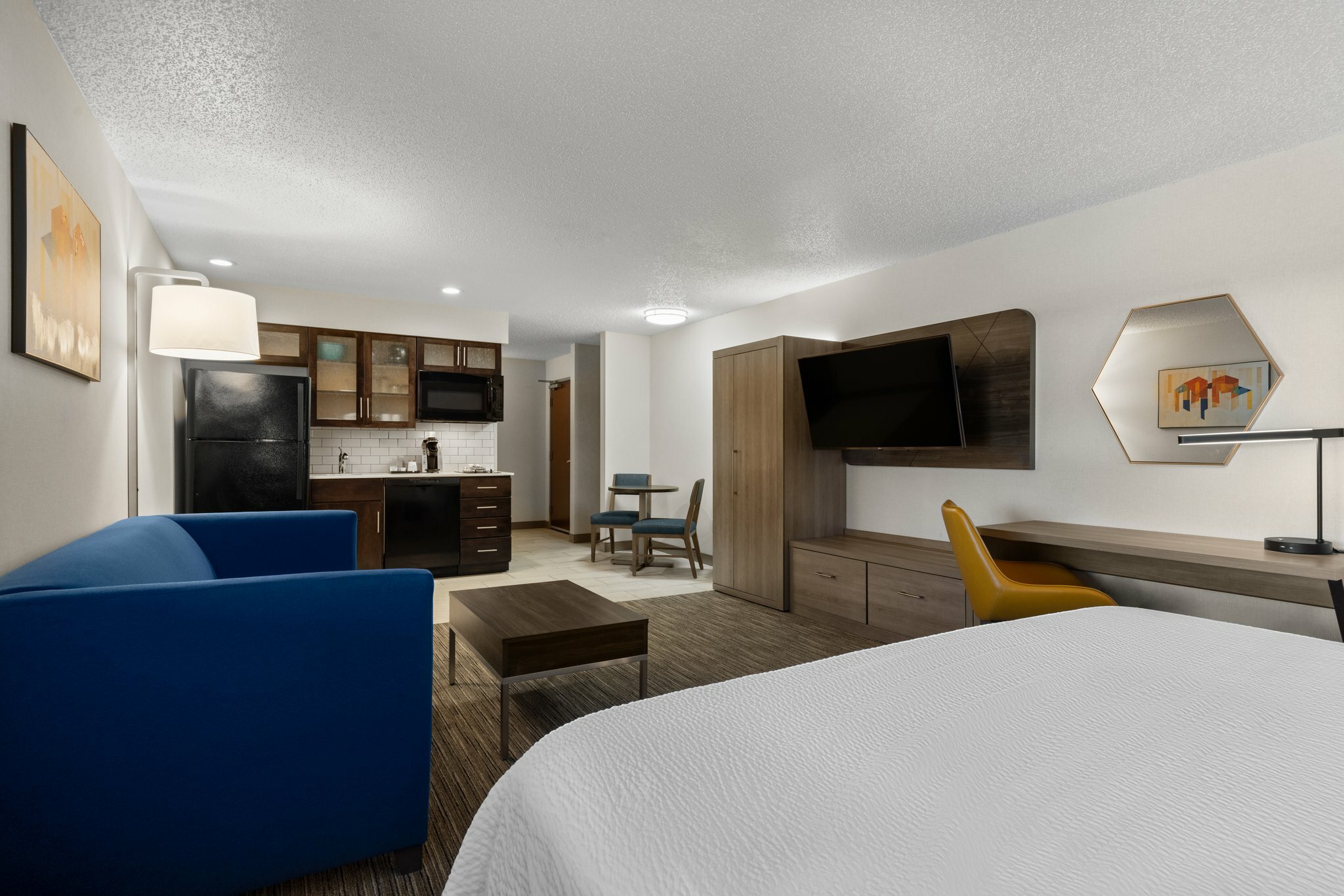 Фото Holiday Inn Express Grove City, an Ihg Hotel