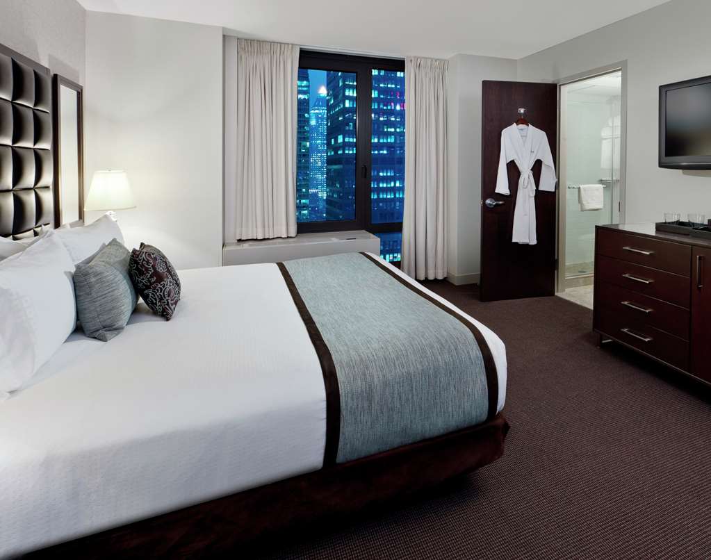 Фото Distrikt Hotel New York City, Tapestry Collection by Hilton