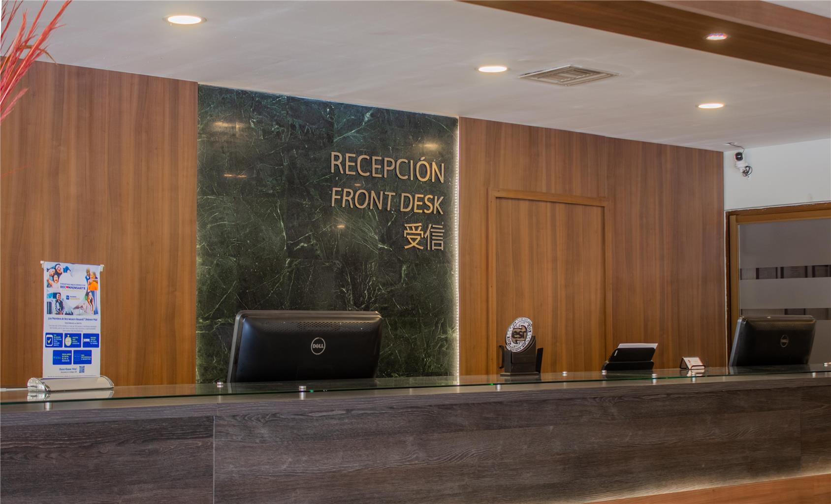 Фото Best Western Plus Plaza Florida & Tower