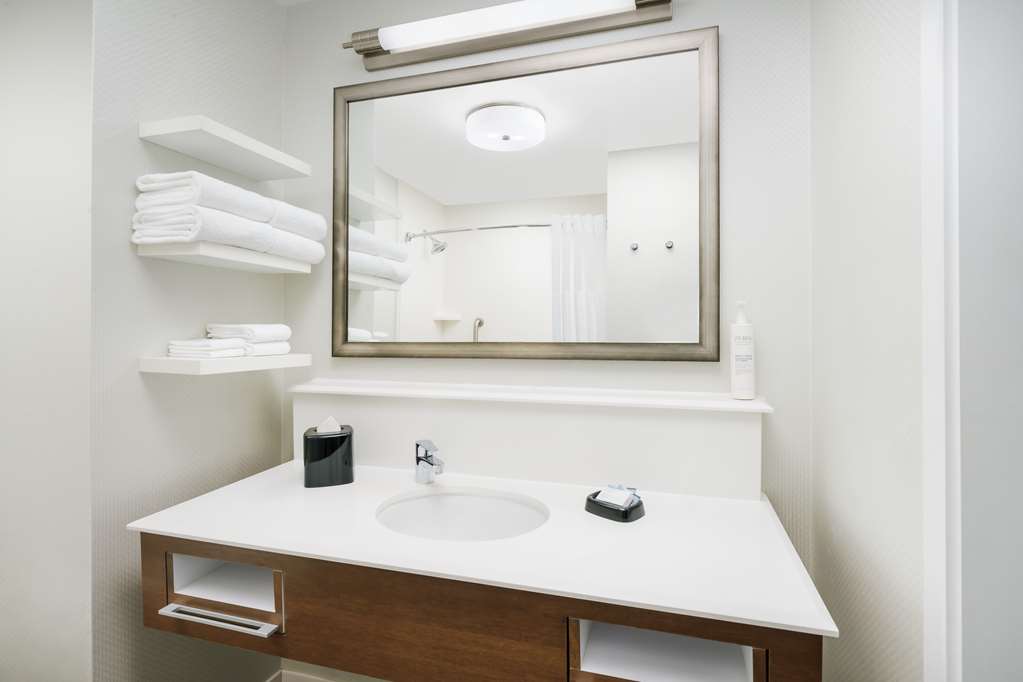 Фото Hampton Inn & Suites Lax El Segundo