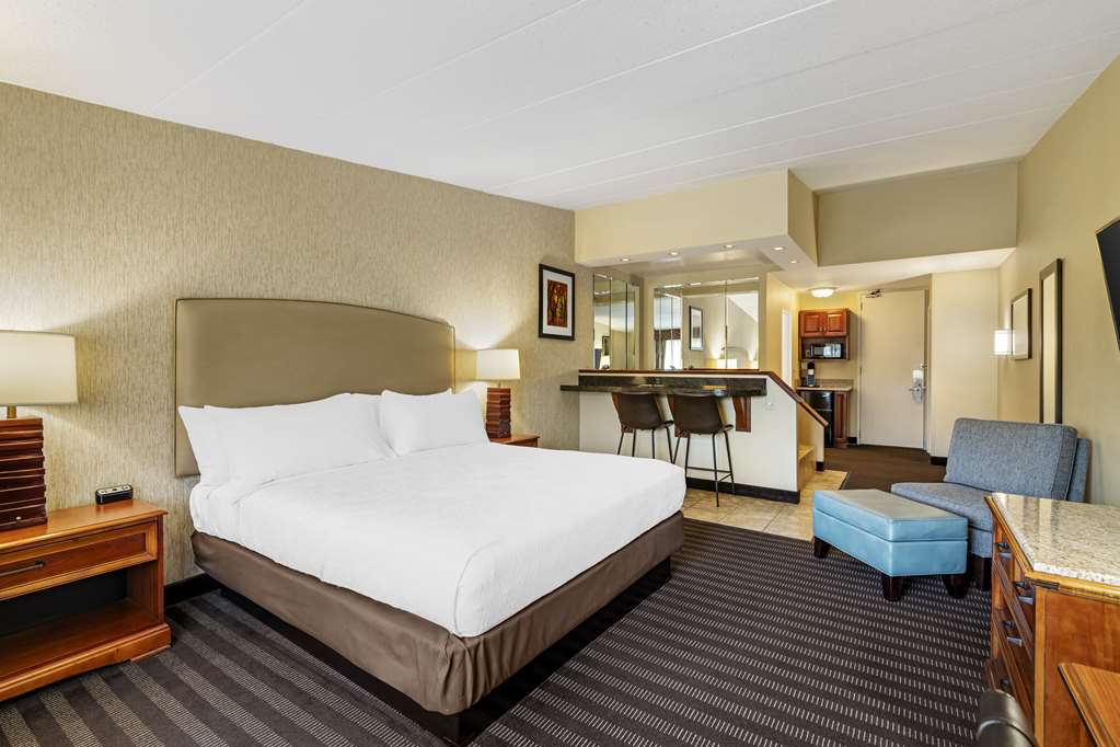 Фото Best Western Springfield Hotel