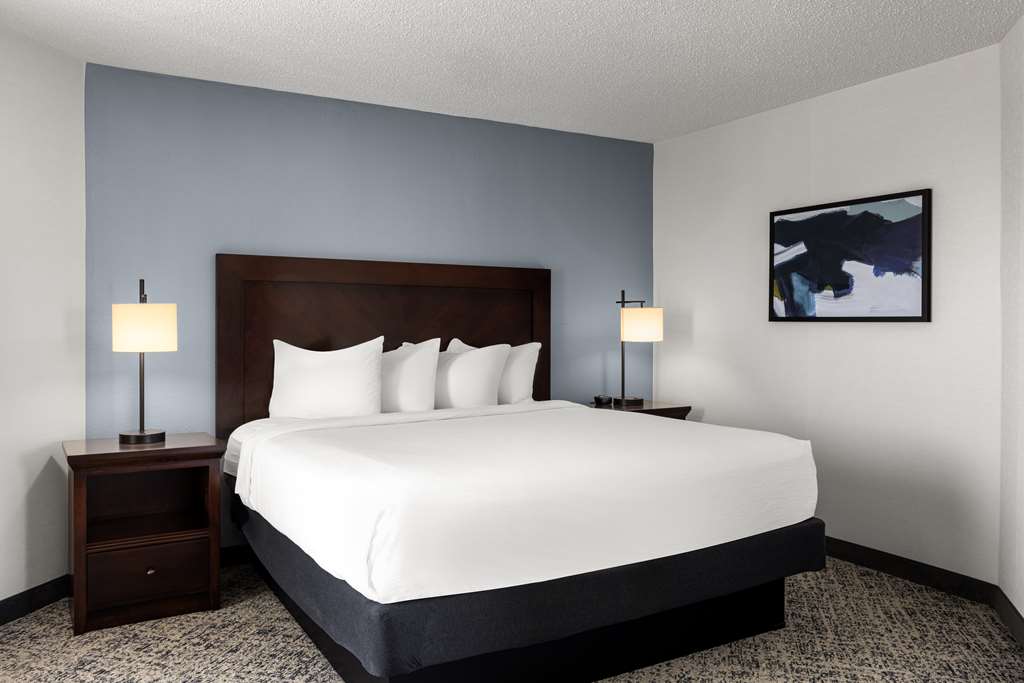 Фото Embassy Suites Hotel Birmingham