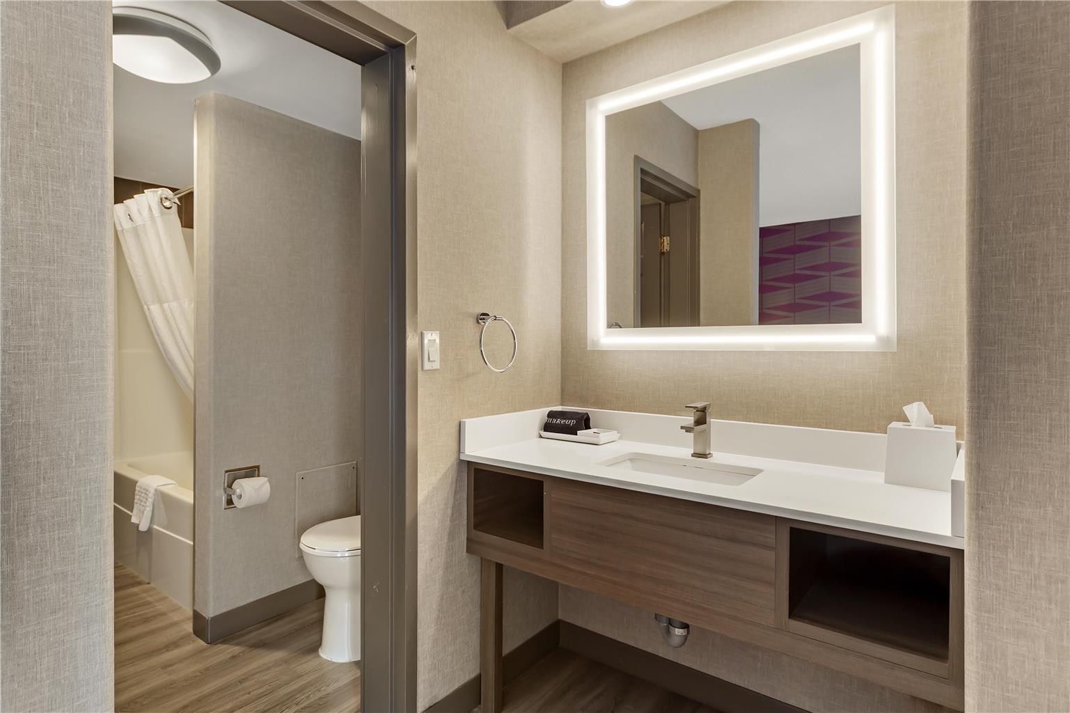 Фото Best Western Plus West Edmonton