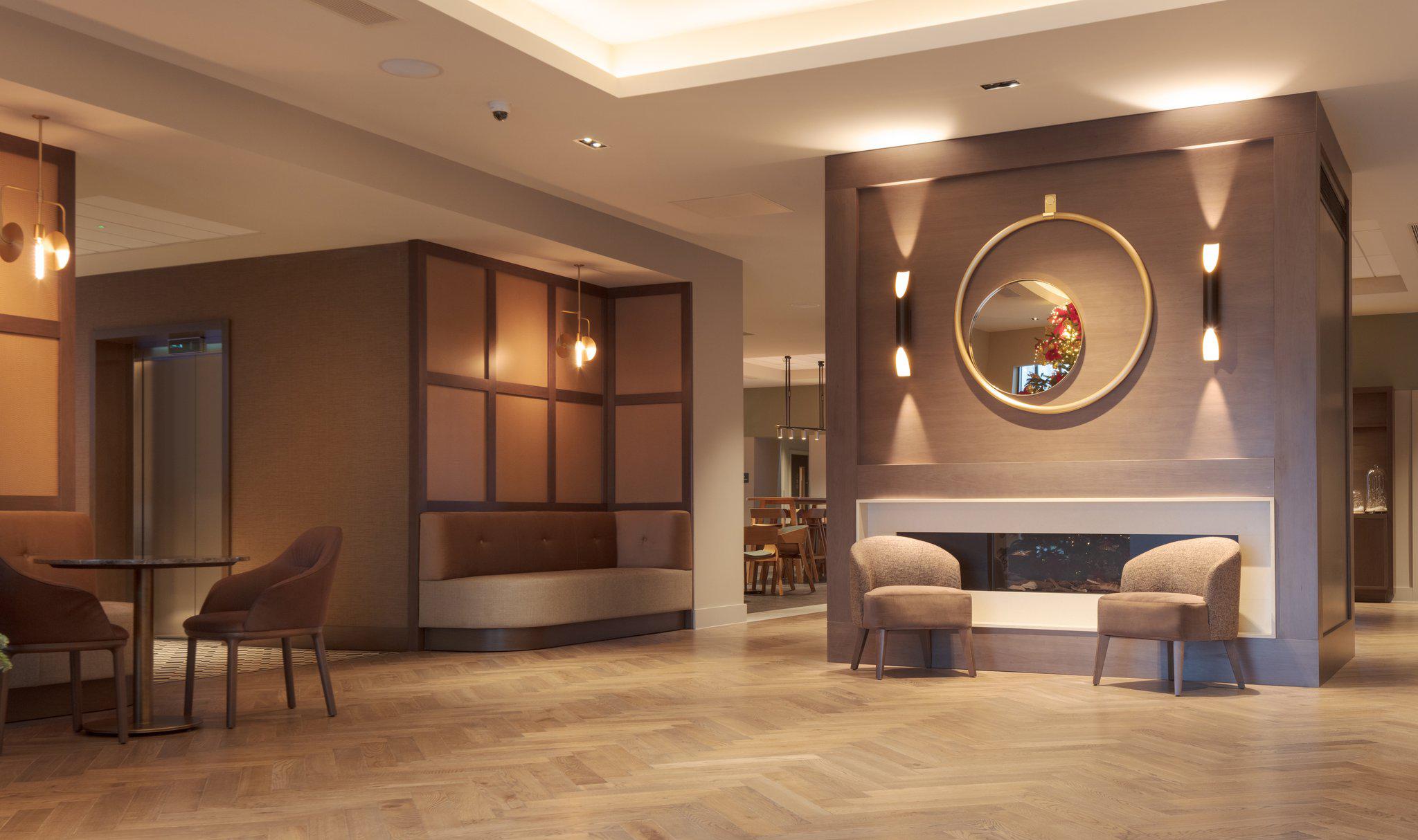 Фото Staybridge Suites London Heathrow - Bath Road, an Ihg Hotel