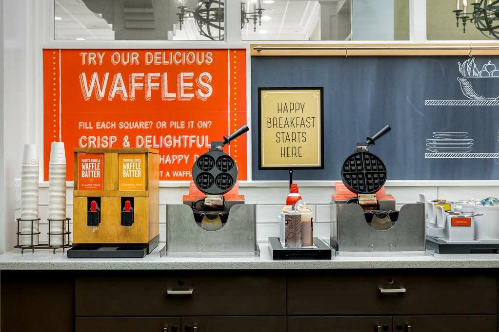 Фото Hampton Inn Boston Natick