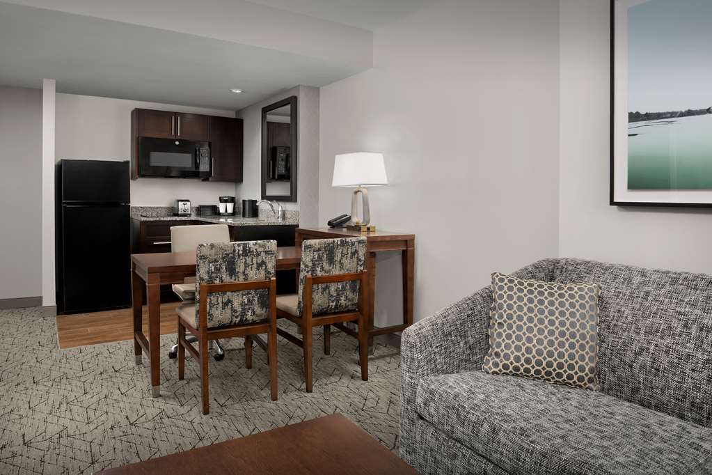 Фото Embassy Suites Springfield