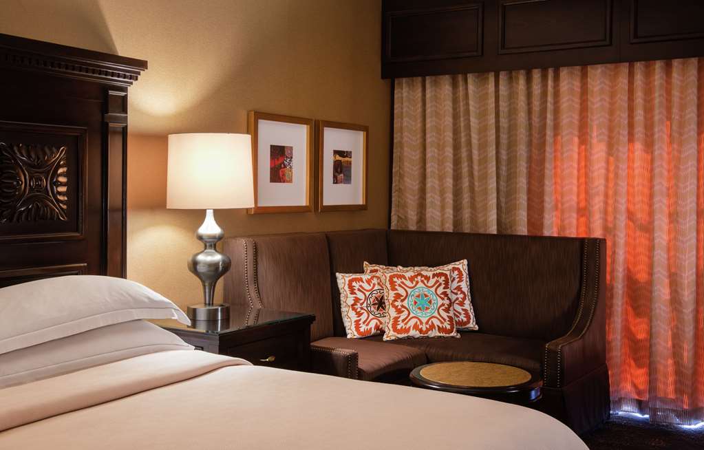 Фото Hilton Santa Fe Historic Plaza