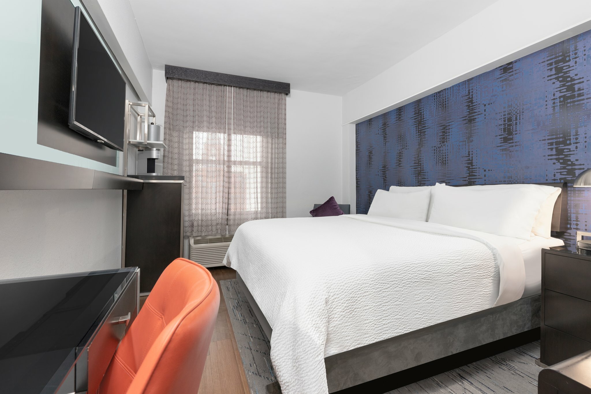 Фото Holiday Inn Express Dallas Downtown, an Ihg Hotel