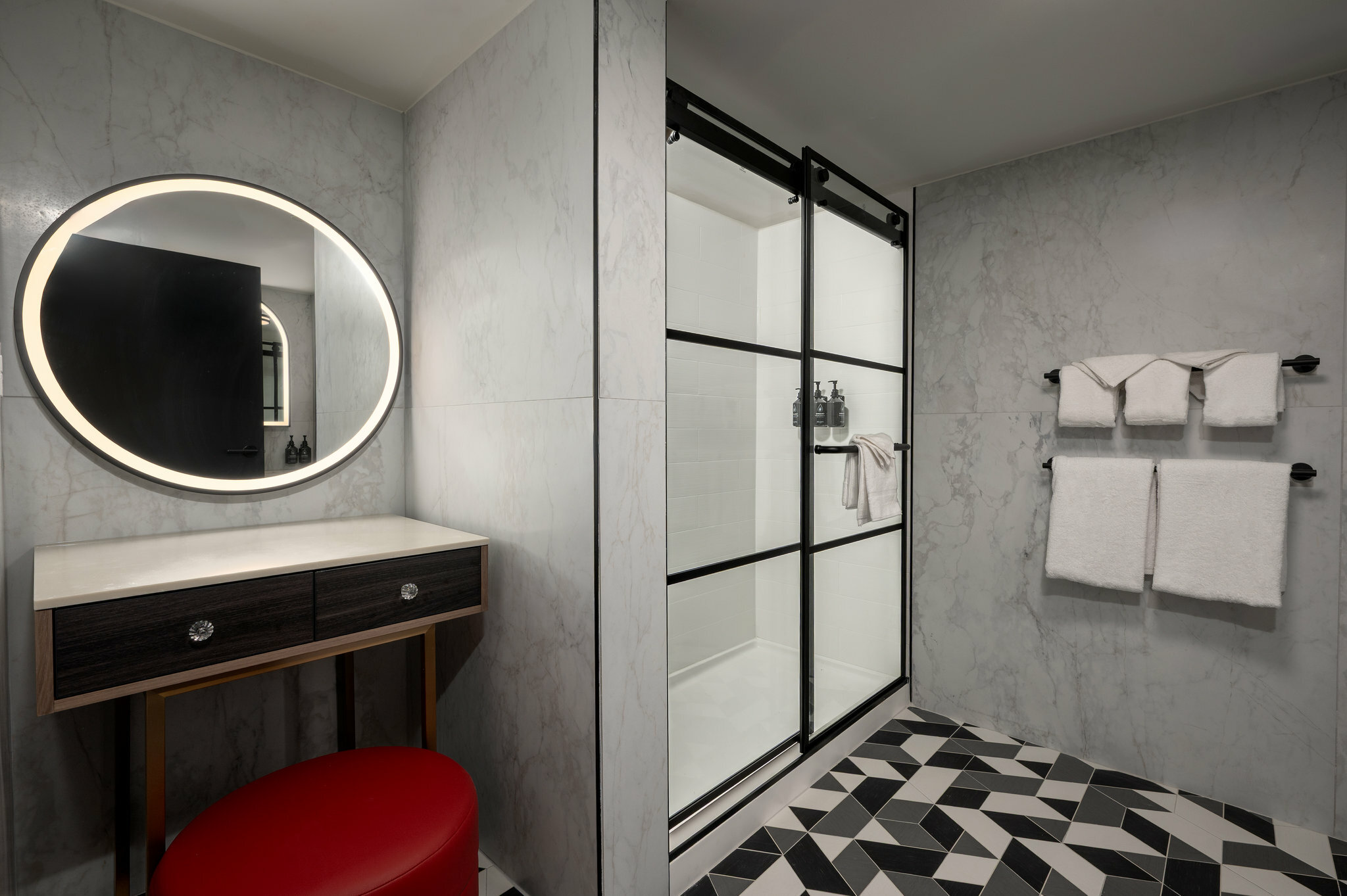 Фото Troy Inn & Suites