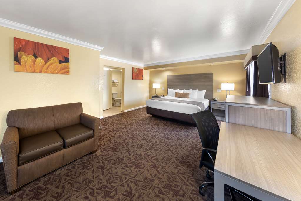 Фото Best Western Hanford Inn
