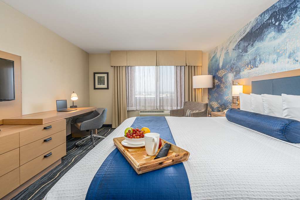 Фото Best Western Plus Marina Gateway Hotel