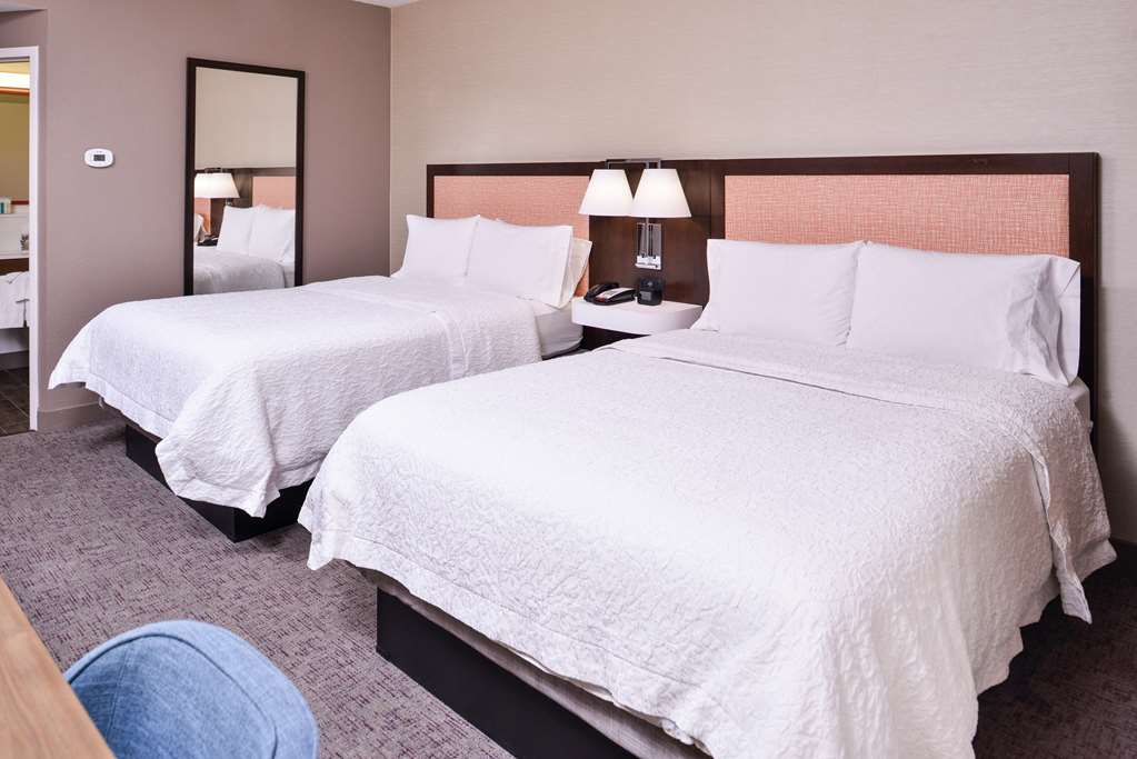 Фото Hampton Inn Albuquerque University Midtown