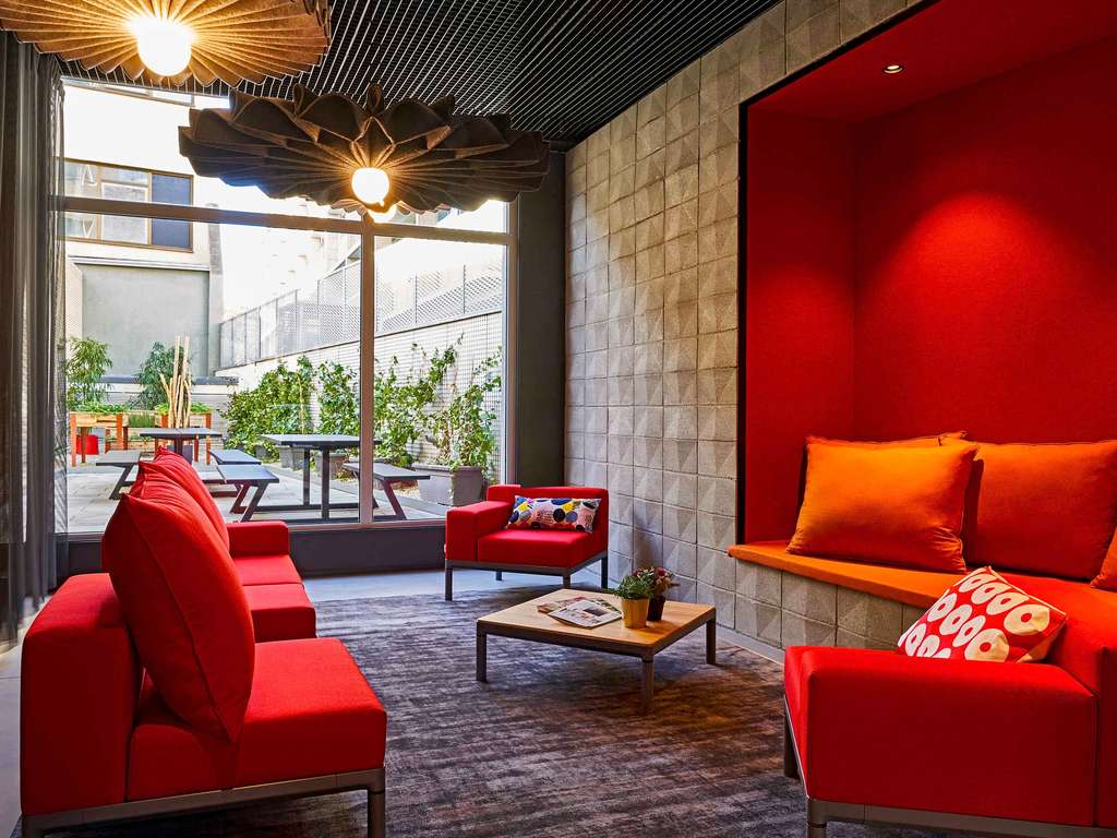 Фото Ibis Barcelona Plaza Glories 22