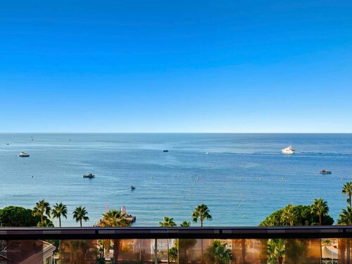 Гостиница Mondrian Cannes в Каннах