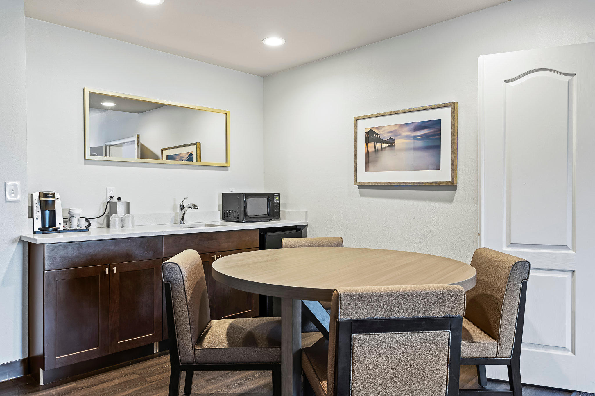 Фото Holiday Inn St. Petersburg West, an Ihg Hotel