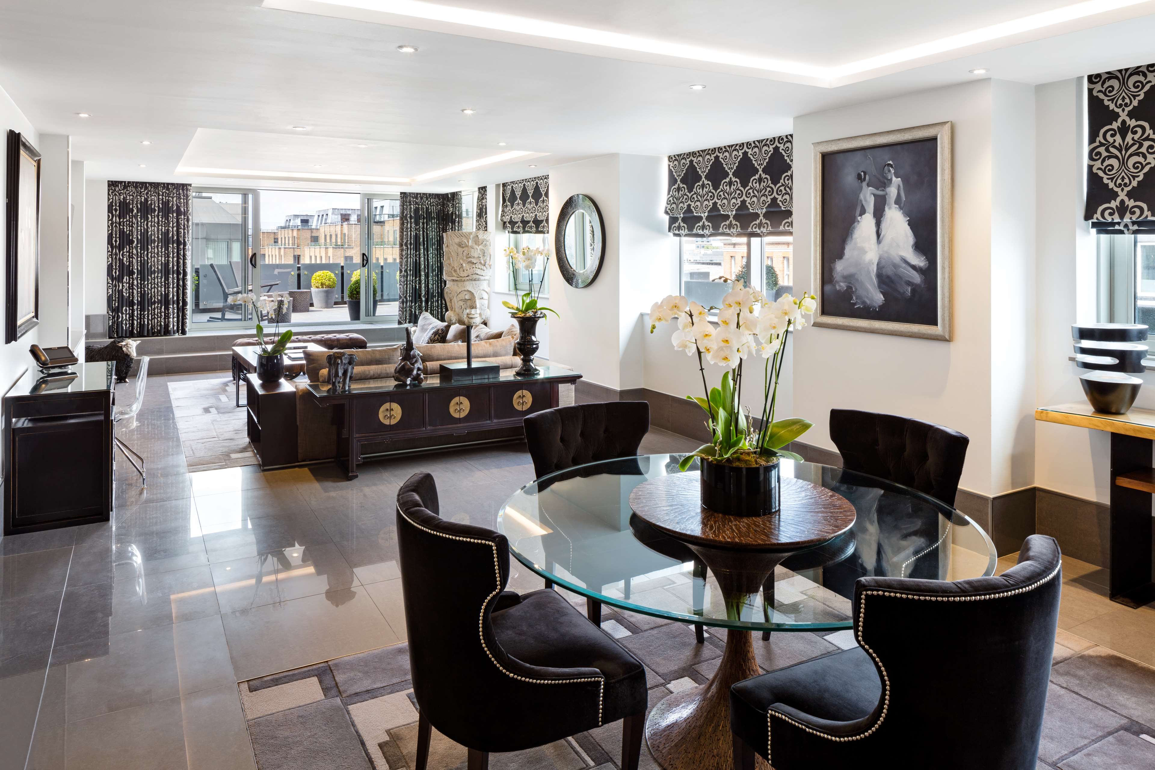 Фото The May Fair, A Radisson Collection Hotel, Mayfair London