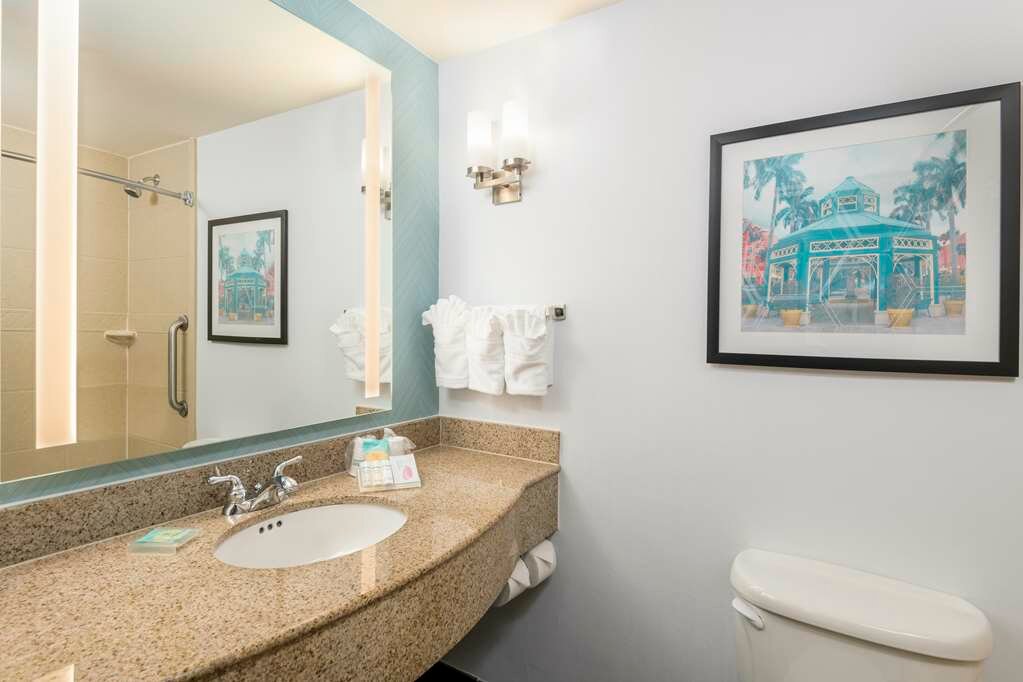 Фото Hilton Garden Inn Boca Raton