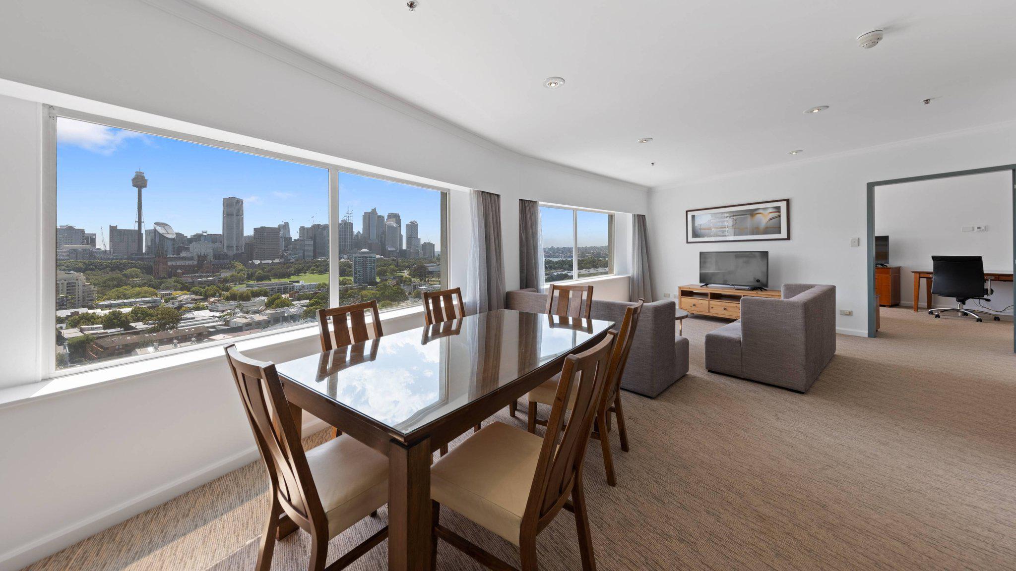 Фото Holiday Inn Sydney Potts Point