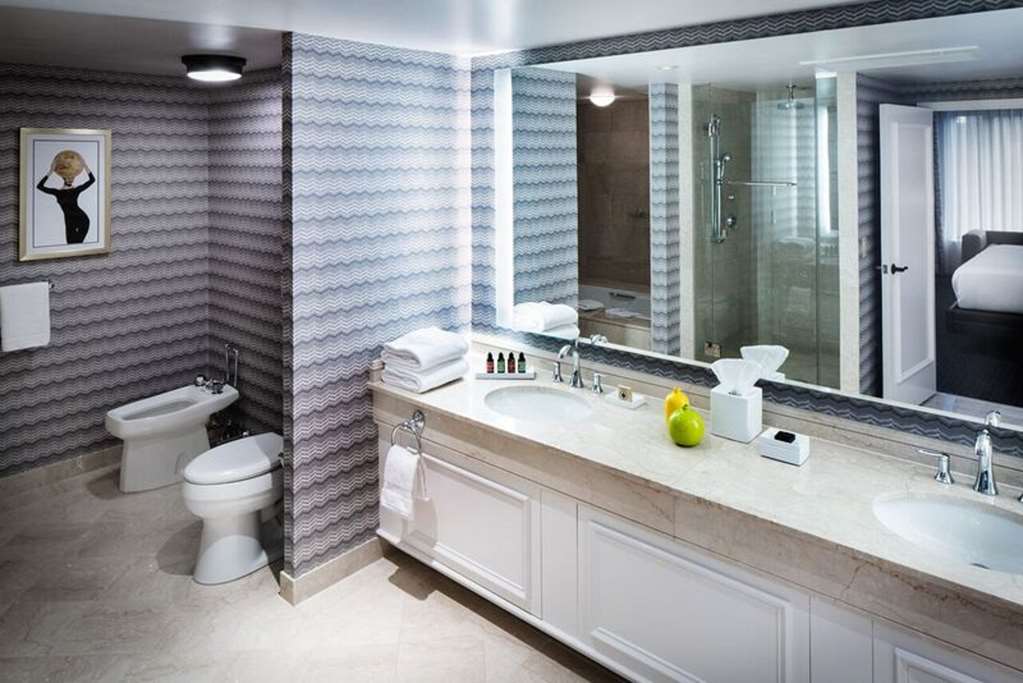 Фото The Logan Philadelphia, Curio Collection by Hilton