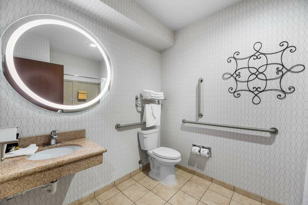 Фото Best Western Plus Abbey Inn