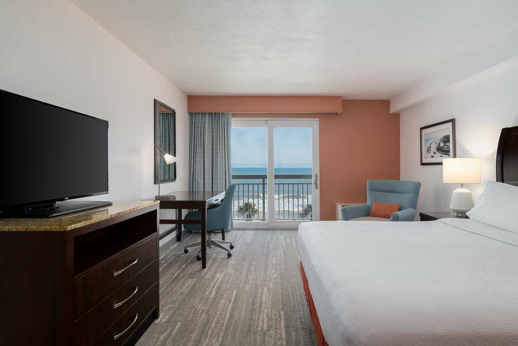 Фото Hilton Garden Inn Daytona Beach Oceanfront
