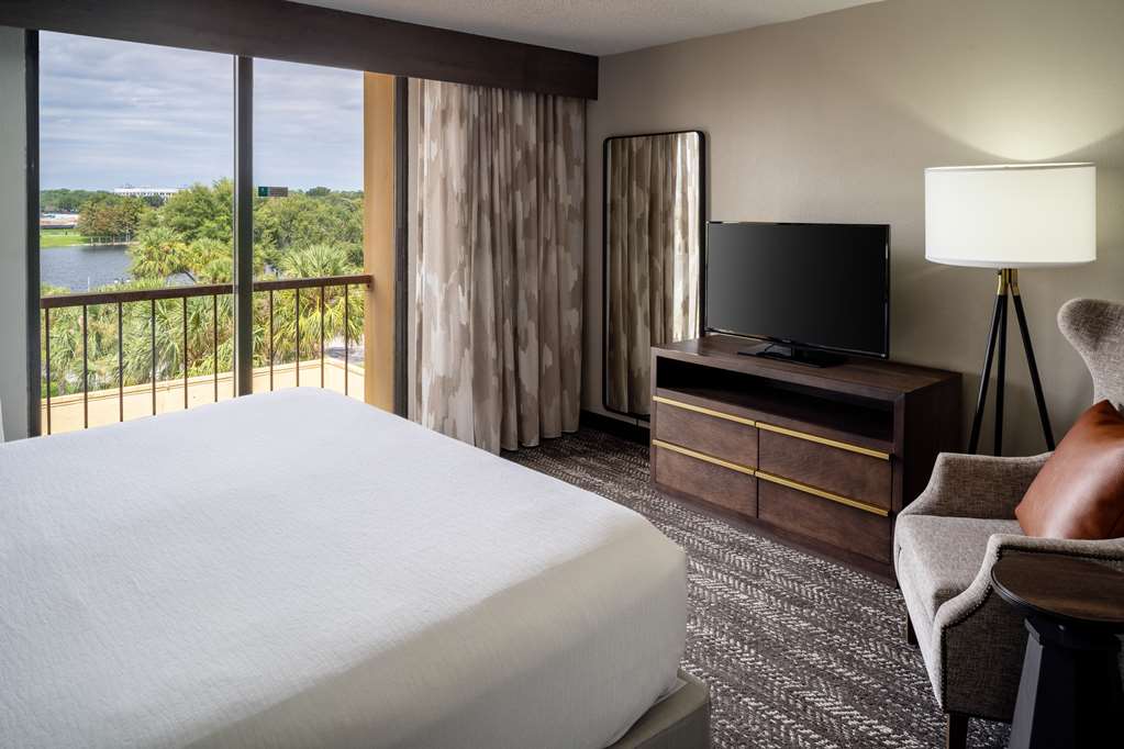 Фото Embassy Suites by Hilton Orlando North