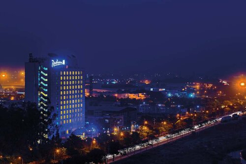 Гостиница Radisson Blu Hotel Greater Noida в Грэйтер-Ноиде