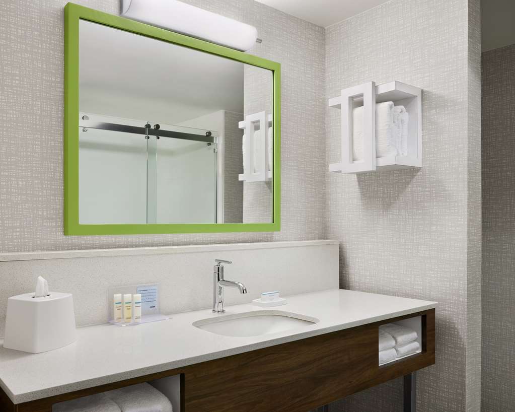 Фото Hampton Inn & Suites West Haven