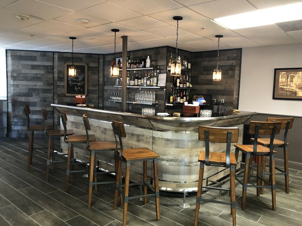 Фото Enclave Hotel & Suites Orlando, a staySky Hotel & Resort