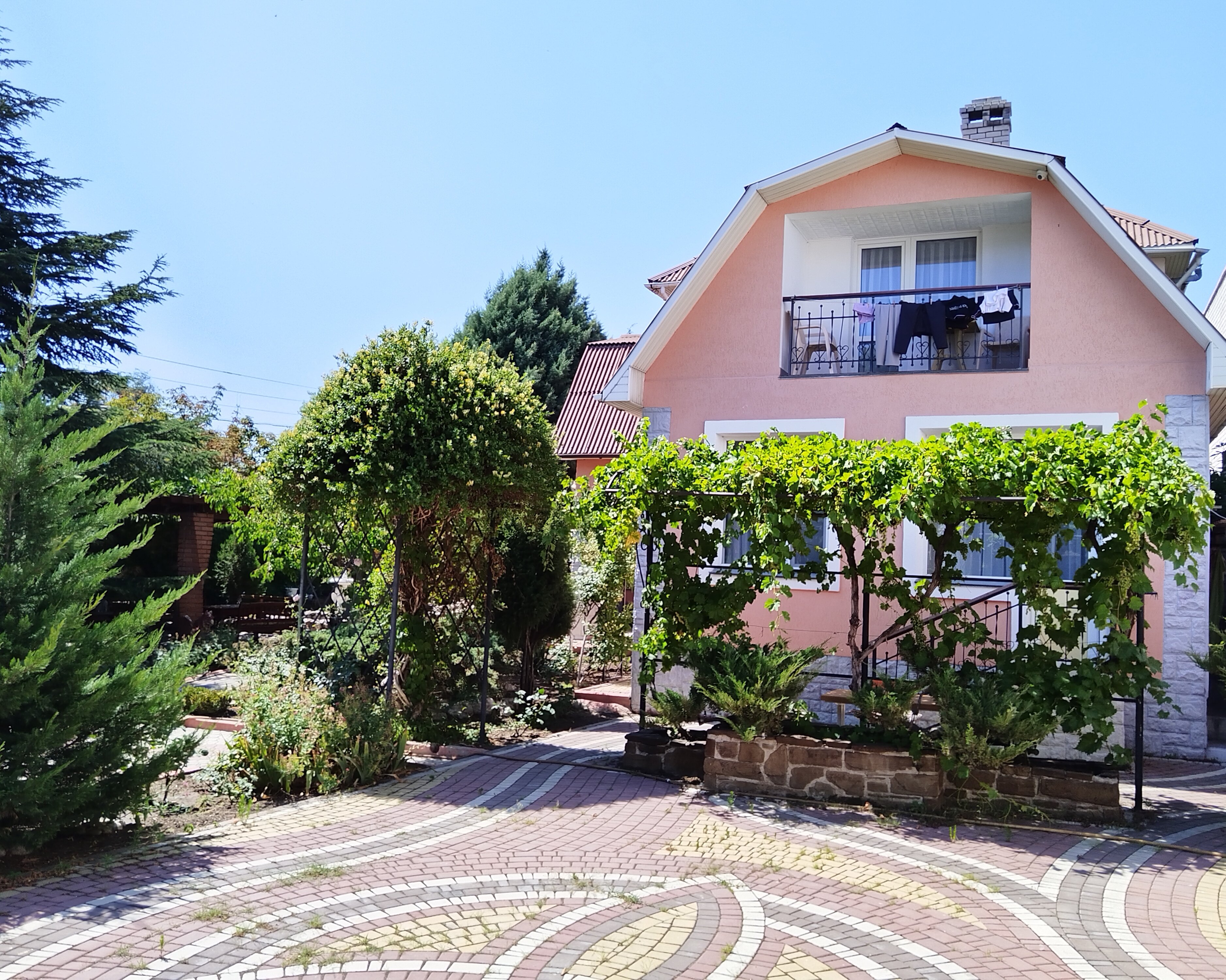 Фото отеля 2