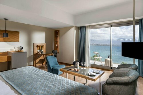 Гостиница Liberty Kusadasi в Кушадасы