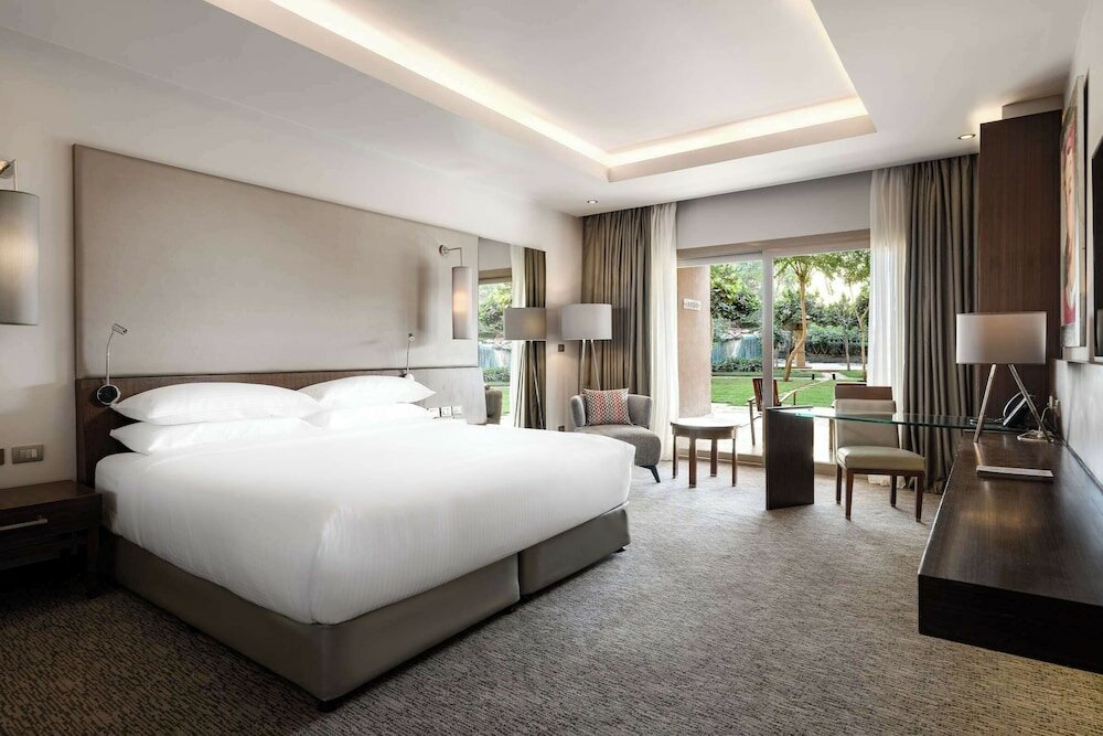 Фото Dusit Thani Lake View Cairo